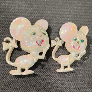 𝅺Vintage Enamel Mouse Pair Mice Green Rhinestone Eyes